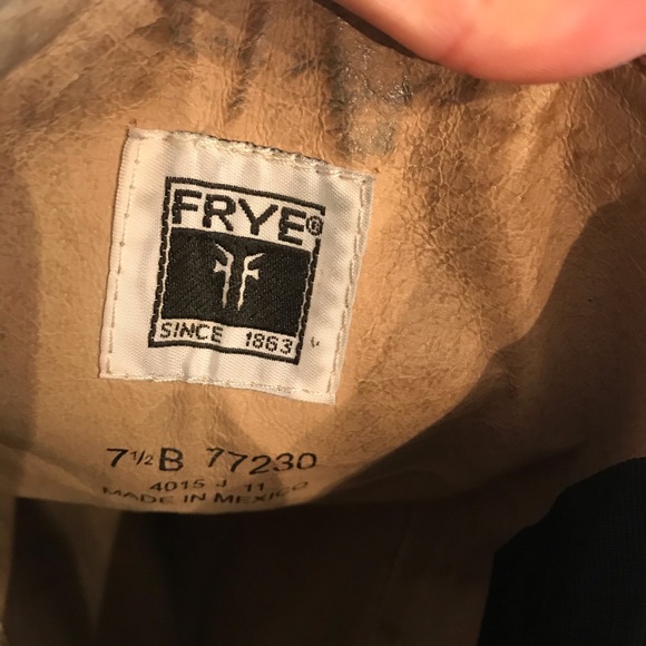 Knee length brown leather Frye boots - Picture 7 of 10